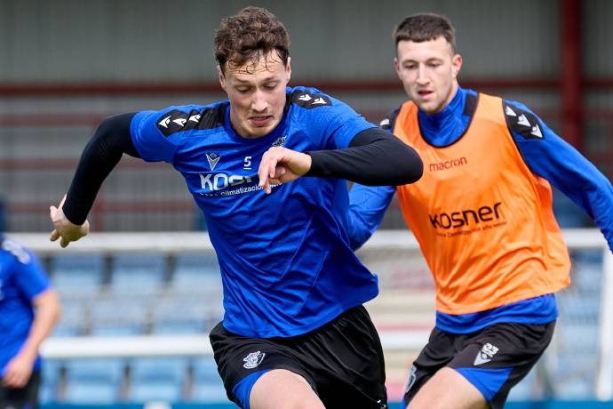 科贝电台：阿拉巴肌肉过载缺席训练，楚阿梅尼有望进入大名单（科贝电台：阿拉巴因肌肉过载未参加训练，楚阿梅尼有望入选大名单）