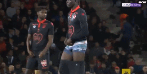 跟队：弗拉霍维奇伤情不乐观，很可能缺阵5-6周甚至更长时间