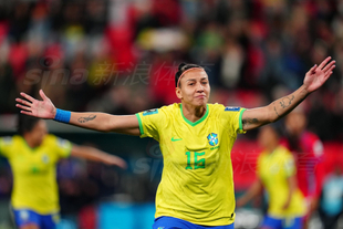 里程碑，国安后卫何宇鹏已在中超出战100场（国安后卫何宇鹏达成中超百场里程碑）