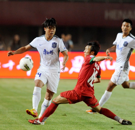 B费和塔弗尼尔分别为双方任意球破门，为联赛12年后首次（B费与塔弗尼尔分别任意球破门，联赛12年来首次上演）