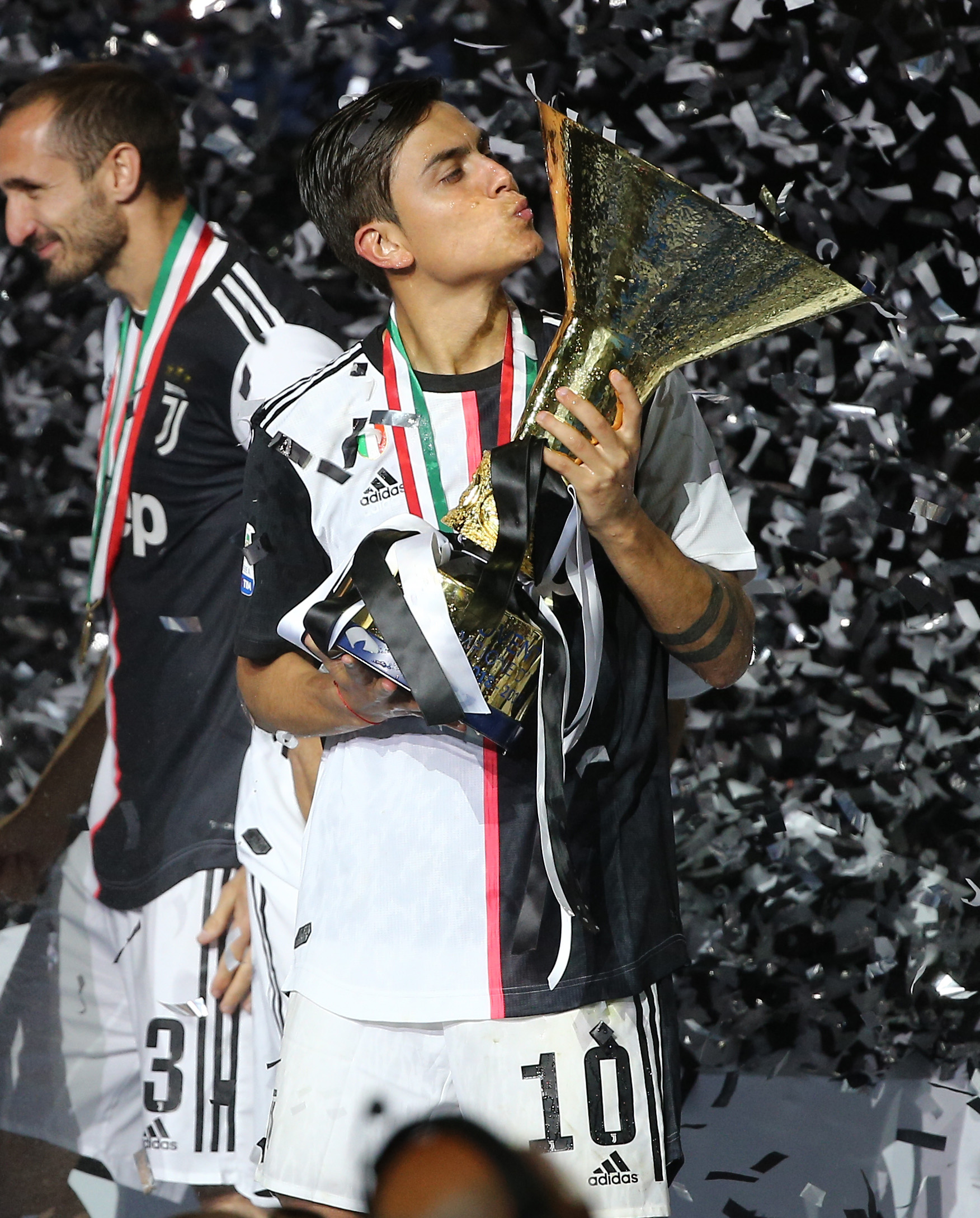 阿莱格里：也许我错了，但福法纳凭他的潜力要有更大雄心（阿莱格里：或许我错判，但以福法纳的潜力应当追求更高目标）