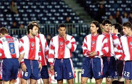 菲利克斯：过去三个夏天我都想回到本菲卡，但他们毫无诚意（菲利克斯：连续三个夏天盼重返本菲卡，却未见俱乐部诚意）