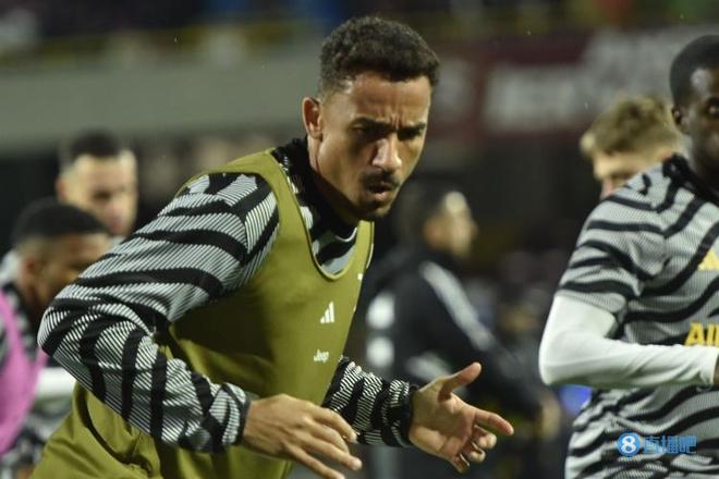 彭南特：为了实现梦想转会利物浦，我曾两个月拒绝和经纪人通话（彭南特自曝为圆梦加盟利物浦，曾两个月拒接经纪人电话）