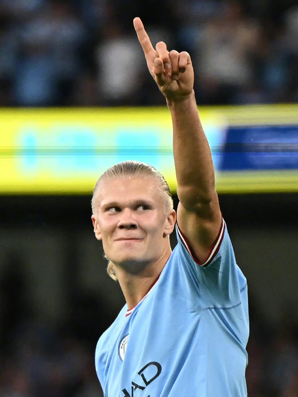 维罗纳vs亚特兰大：焦瓦内、贝拉-科沙首发，卢克曼、德凯特拉雷出战（维罗纳对阵亚特兰大：焦瓦内、贝拉-科沙先发，卢克曼与德凯特拉雷登场）