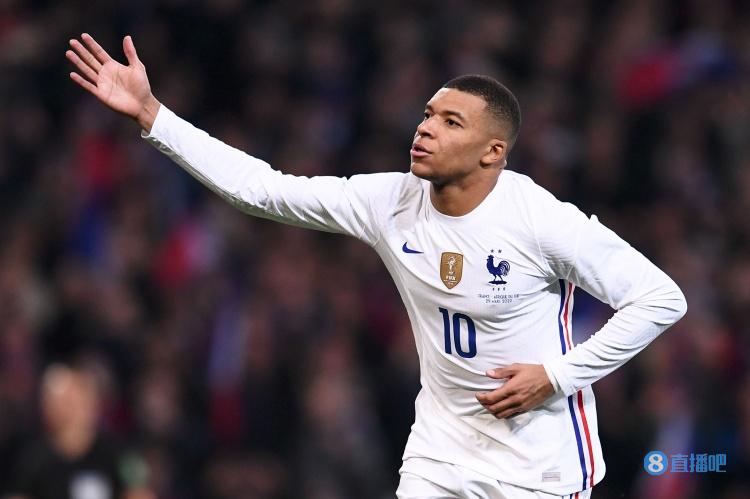 为红魔在英超主场破门！达洛特成为第四位达此成就葡萄牙球员（达洛特英超主场为曼联破门，成队史第4位完成此壮举的葡萄牙球员）